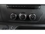 Renault Master T35 2.3 dCi 135 L2H2 Comfort | Direct Leverbaar | Navigatie | Parkeersensoren | Airco | Cruise Control | Vloerplaat In Laadruimte