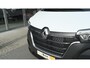Renault Master T35 2.3 dCi 135 L2H2 Comfort | Direct Leverbaar | Navigatie | Parkeersensoren | Airco | Cruise Control | Vloerplaat In Laadruimte