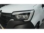 Renault Master T35 2.3 dCi 135 L2H2 Comfort | Direct Leverbaar | Navigatie | Parkeersensoren | Airco | Cruise Control | Vloerplaat In Laadruimte