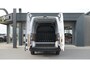 Renault Master T35 2.3 dCi 135 L2H2 Comfort | Direct Leverbaar | Navigatie | Parkeersensoren | Airco | Cruise Control | Vloerplaat In Laadruimte