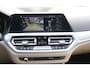 BMW 3-Serie Touring 330i High Executive M-PAKKET PANO DEALER OND.!