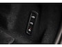 Volvo XC60 Recharge T6 AWD Ultimate Dark | Luchtvering | Bowers & Wilkins audio | Trekhaak | 360 Camera | Stoel- en stuurwielverwarming |