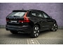 Volvo XC60 Recharge T6 AWD Ultimate Dark | Luchtvering | Bowers & Wilkins audio | Trekhaak | 360 Camera | Stoel- en stuurwielverwarming |