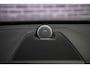 Volvo XC60 Recharge T6 AWD Ultimate Dark | Luchtvering | Bowers & Wilkins audio | Trekhaak | 360 Camera | Stoel- en stuurwielverwarming |