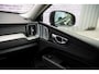 Volvo XC60 Recharge T6 AWD Ultimate Dark | Luchtvering | Bowers & Wilkins audio | Trekhaak | 360 Camera | Stoel- en stuurwielverwarming |