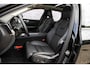 Volvo XC60 Recharge T6 AWD Ultimate Dark | Luchtvering | Bowers & Wilkins audio | Trekhaak | 360 Camera | Stoel- en stuurwielverwarming |