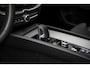 Volvo XC60 Recharge T6 AWD Ultimate Dark | Luchtvering | Bowers & Wilkins audio | Trekhaak | 360 Camera | Stoel- en stuurwielverwarming |