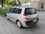 Renault Grand Scenic 2.0-16V Expression Luxe AUTOMAAT 7 PERSOONS