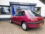 Mazda 323 1.3i Altis Unieke auto!