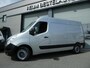 Renault Master T35 2.3 dCi L2H2 Euro 6, Airco Navigatie, 3-Zits, Trekhaak.