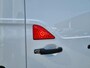 Renault Master T33 2.3 dCi 135 L2H2 Work Edition * 1e Eigenaar * btw verrekenbaar * Carplay * Navigatie * Cruise Control * 12 Maanden Bovag Garantie *