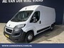 Peugeot Boxer 2.2 BlueHDi 120pk L2H2 Euro6 Airco | 2500kg Trekhaak | Cruisecontrol | Parkeersensoren Bijrijdersbank