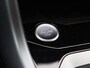 Volkswagen T-Roc 1.5 TSI Life Edition 150 PK DSG | Automaat | Stoelverwarming | Apple Carplay | Digital Cockpit | Climate Control | Achteruitrijcamera | Keyless | LED Verlichting | Rijstrookbehoudassistent |