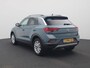 Volkswagen T-Roc 1.5 TSI Life Edition 150 PK DSG | Automaat | Stoelverwarming | Apple Carplay | Digital Cockpit | Climate Control | Achteruitrijcamera | Keyless | LED Verlichting | Rijstrookbehoudassistent |