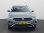 Volkswagen T-Roc 1.5 TSI Life Edition 150 PK DSG | Automaat | Stoelverwarming | Apple Carplay | Digital Cockpit | Climate Control | Achteruitrijcamera | Keyless | LED Verlichting | Rijstrookbehoudassistent |