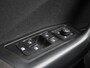 Volkswagen T-Roc 1.5 TSI Life Edition 150 PK DSG | Automaat | Stoelverwarming | Apple Carplay | Digital Cockpit | Climate Control | Achteruitrijcamera | Keyless | LED Verlichting | Rijstrookbehoudassistent |