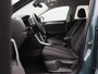 Volkswagen T-Roc 1.5 TSI Life Edition 150 PK DSG | Automaat | Stoelverwarming | Apple Carplay | Digital Cockpit | Climate Control | Achteruitrijcamera | Keyless | LED Verlichting | Rijstrookbehoudassistent |
