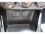 Opel Corsa 1.0-90pk Turbo 'Online Edition'. Erg nette en goed onderhouden Opel Corsa 1.0-90pk Turbo 5drs.. Volautm. airco, cruise control, navigatie, trekhaak afneembare kogel, metallic lak, parkeersensoren v+a, LM wielen, telefoonvoorb., 5 deuren etc.