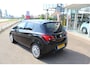 Opel Corsa 1.0-90pk Turbo 'Online Edition'. Erg nette en goed onderhouden Opel Corsa 1.0-90pk Turbo 5drs.. Volautm. airco, cruise control, navigatie, trekhaak afneembare kogel, metallic lak, parkeersensoren v+a, LM wielen, telefoonvoorb., 5 deuren etc.
