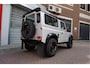 Land Rover Defender 90 2.3 Benzine 5 Personen * Nieuwstaat * Binnen buiten gerestaureerd met behoud originele elementen * Wegenbelastingvrij | Te koop For Sale Rotterdam Nederland