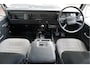 Land Rover Defender 90 2.3 Benzine 5 Personen * Nieuwstaat * Binnen buiten gerestaureerd met behoud originele elementen * Wegenbelastingvrij | Te koop For Sale Rotterdam Nederland
