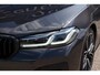 BMW 5-Serie Touring 540d 340 PK xDrive M-Sport High Executive, Panoramadak, Elek. Trekhaak, Harman/Kardon, Soft-Close