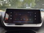 Peugeot 208 1.2 Active 75pk Navigatie | Apple Carplay & Android Auto | AIRCO | Cruise control | Bluetooth bellen & muziekstreaming | LM-velgen zwart | USB-poort