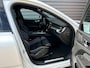 Volvo XC60 B5 R-Design / Panoramadak / 4 zone climat control / HarmanKardon audio /