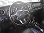Jeep Wrangler Unlimited 2.0T Sahara | Grijs kenteken | Stoel-/Stuurverwarming | Navi |  Adapt. Cruise | Clima | Camera | Leder | Keyless | 20" Velgen