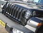 Jeep Wrangler Unlimited 2.0T Sahara | Grijs kenteken | Stoel-/Stuurverwarming | Navi |  Adapt. Cruise | Clima | Camera | Leder | Keyless | 20" Velgen