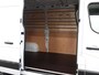 Renault Master T33 2.3 dCi 135 L2H2 BPM VRIJ! Airco Cruise control Parkeersensoren Navigatie Trekhaak