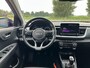 Kia Stonic 1.0 T-GDi MHEV DynamicPlusLine | Navigatie | Keyless entry- & start | Climate control | Achteruitrij camera | Buitenspiegels elektr. inklapbaar | Apple Carplay/Android Auto | Parkeersensoren achter |