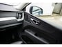 Volvo XC60 T8 Recharge AWD Plus Bright | Long Range | Harman Kardon audio | Verwarmbare voorruit | Full LED | Panoramadak | Adaptive Cruise control | Google Maps | Voorstoelen met geheugenfunctie