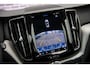 Volvo XC60 T8 Recharge AWD Plus Bright | Long Range | Harman Kardon audio | Verwarmbare voorruit | Full LED | Panoramadak | Adaptive Cruise control | Google Maps | Voorstoelen met geheugenfunctie