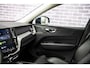 Volvo XC60 T8 Recharge AWD Plus Bright | Long Range | Harman Kardon audio | Verwarmbare voorruit | Full LED | Panoramadak | Adaptive Cruise control | Google Maps | Voorstoelen met geheugenfunctie