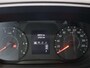 Renault Master T35 2.0 dCi 130pk L2H2 Advance | Laadruimtebetimmer | Trekhaak | Stoelverwarming |