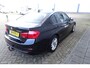 BMW 3-Serie 320D AUTOMAAT SPORTSTOELEN TREKHAAK HUD STOELVERWARMING