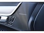 Volvo V90 T6 Automaat AWD Ultimate Bright | Panoramadak | All-Season banden | 360 Graden Camera | Standkachel | Head-Up Display | Verwarmbare Voor- en Achterstoelen | Harman Kardon Audiosysteem | Apple Carplay | Google Infotainment