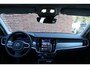Volvo V90 T6 Automaat AWD Ultimate Bright | Panoramadak | All-Season banden | 360 Graden Camera | Standkachel | Head-Up Display | Verwarmbare Voor- en Achterstoelen | Harman Kardon Audiosysteem | Apple Carplay | Google Infotainment