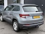 Skoda Karoq 1.0 TSI Style Business | Trekhaak | Achteruitrij camera | Apple Carplay/Android Auto | Airco Autom. | Voorstoelen verwarmd | Cruise control | Keyless Entry- Start | Parkeersensoren | Draadloze telefoonlader |