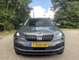 Skoda Karoq 1.0 TSI Style Business | Trekhaak | Achteruitrij camera | Apple Carplay/Android Auto | Airco Autom. | Voorstoelen verwarmd | Cruise control | Keyless Entry- Start | Parkeersensoren | Draadloze telefoonlader |
