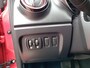 Renault Captur 1.2 TCe Helly Hansen Automaat, Airco(automatisch), Multimediasysteem, Navigatie, Cruise control, Stoelverwarming, Parkeersensoren, Elektrische ramen en spiegels, Keyless, Zeer nette auto, Dealer onderhouden, BOVAG