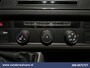 Volkswagen Crafter 2.0 TDI 140 pk L3H3 L2H2 Euro6 Airco | Camera | Navigatie | Apple Carplay | Massagestoel Android Auto, Parkeersensoren, 3000kg trekvermogen