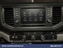 Volkswagen Crafter 2.0 TDI 140 pk L3H3 L2H2 Euro6 Airco | Camera | Navigatie | Apple Carplay | Massagestoel Android Auto, Parkeersensoren, 3000kg trekvermogen