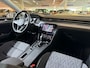 Volkswagen Passat Variant 1.5 150pk TSI Business | Parkeersensor voor en achter | Navigatiesysteem | Voorstoelen verwarmbaar