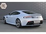 Aston Martin V12 Vantage S 5.9 | MINT CONDITION | KERAMISCHE REMMEN | MAKO BLUE | VOLLEDIG INTERIEUR & EXTERIEUR CARBON PACK | FULL SERVICE VIA KROYMANS ASTON MARTIN