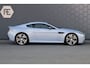 Aston Martin V12 Vantage S 5.9 | MINT CONDITION | KERAMISCHE REMMEN | MAKO BLUE | VOLLEDIG INTERIEUR & EXTERIEUR CARBON PACK | FULL SERVICE VIA KROYMANS ASTON MARTIN