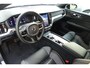 Volvo V60 B3 AUT7 163PK Plus Dark | Harman Kardon Audio | 360 Graden Camera | Verwarmbare Voorstoelen | Adaptieve Cruise Control | Verwarmbare Achterbank | Verwarmbare Voorruit | Navigatiesysteem | Parkeersensoren | Adaptieve Koplampen | Rijstrooksensor Met Correctie |