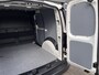 Volkswagen Caddy Cargo 2.0 TDI Airco Cruise controle Trekhaak 1400kg trekgewicht Apple carplay Navigatiesysteem Parkeerhulp achter Schuifdeur Betimmering in laadruimte 1e Eigenaar Euro 6