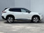 Nissan X-Trail 1.5 e-Power Tekna Automaat Hybride / HUD / Elektrisch Glazen Schuif- en Kanteldak / Elektisch Verstelbare Voorstoelen met geheugenset / Adaptieve Cruise Control / Elektrische Achterklep / 360° Camera / Lederen Bekleding / Navigatie full map / Apple Carplay & Android Auto / Stuur en Stoelverwarming voor en achter / Verwarmde Voorruit / Climate Control